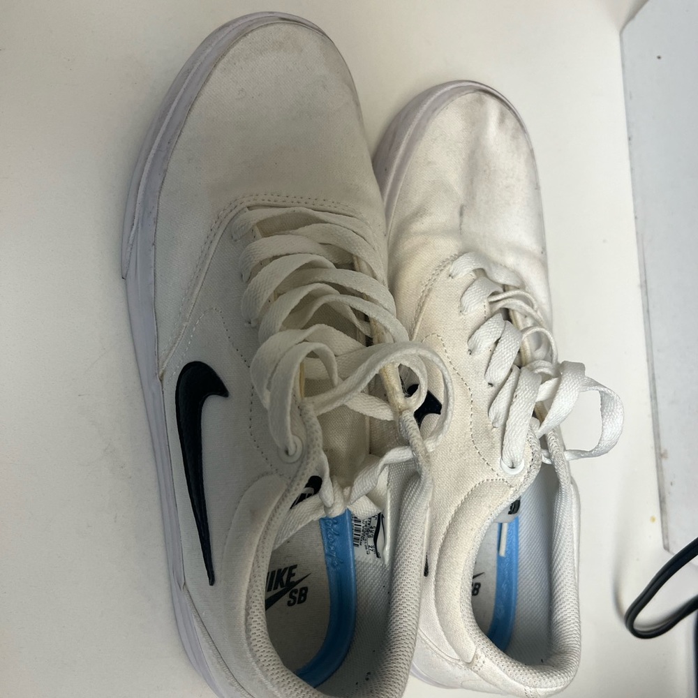 Nike Tennis Shoes $22